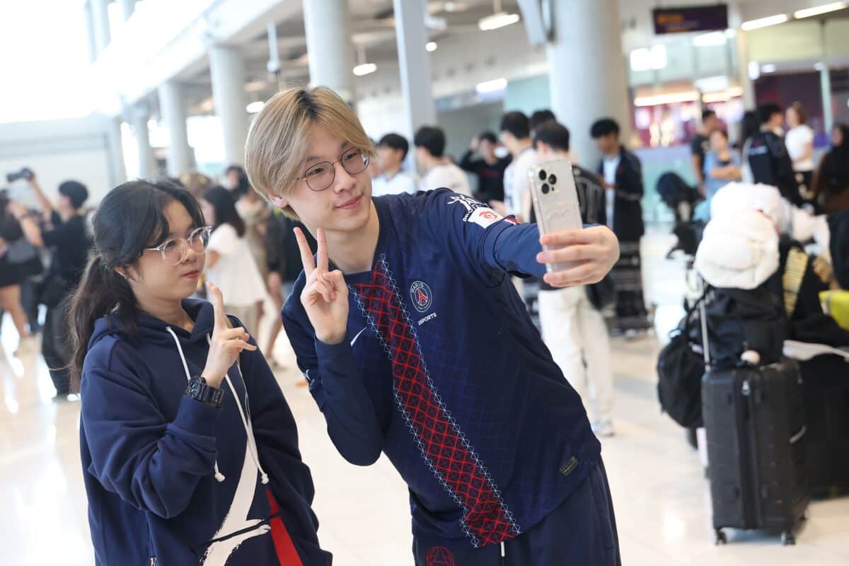 แฟนคลับรอต้อน 3